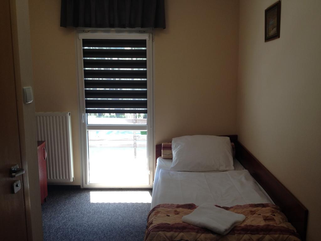 Golecin Noclegi Poznan Room photo